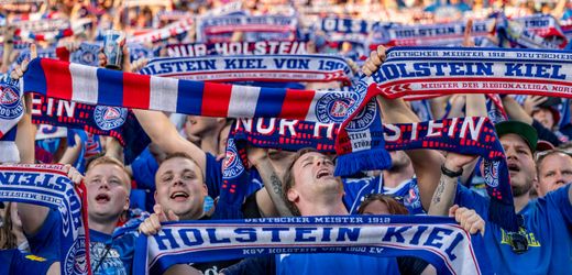 2. Fußball-Bundesliga: Holstein Kiel ist nach Sieg über Fortuna Dpüsseldorf aufgestiegen