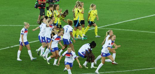 Fußball-EM 2025: England besiegt Schweden im Elfmeterschießen