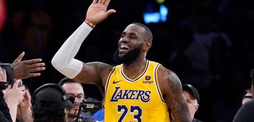 NBA: LeBron James auf NBA-Spiel verzichten, um das Comeback von Bronny James zu sehen