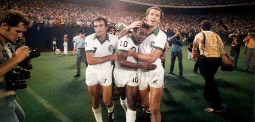 Pelé, Franz Beckenbauer, New York Cosmos, Lionel Messi: Der amerikanische Fußball-Traum