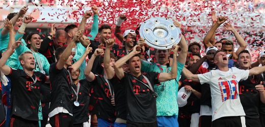 FC Bayern gewinnt die Meisterschaft, trennt sich aber von Oliver Kahn und Hasan Salihamidžić