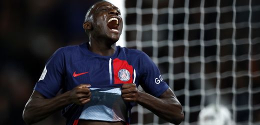 Ex-Frankfurter Randal Kolo Muani trifft bei Debüt für PSG - Kylian Mbappé sorgt für Schrecksekunde