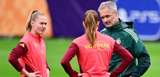 DFB-Frauen: Christian Wücks Führungsstil vor EM-Viertelfinale in der Kritik
