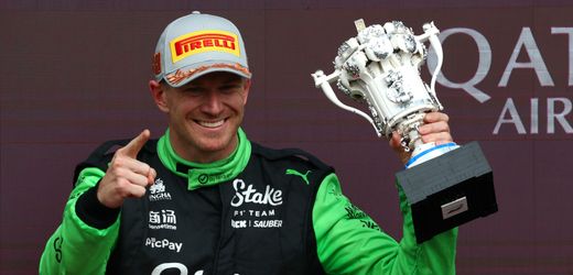 Formel 1: Nico Hülkenberg fährt für Sauber auf Platz drei, er bekommt einen Lego-Pokal