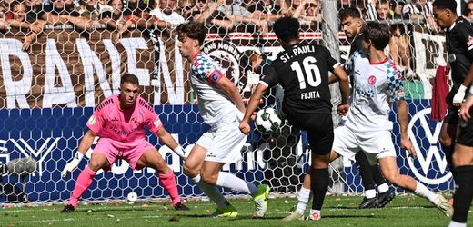 1. Runde im DFB-Pokal: FC St. Pauli schießt 40-mal aufs Tor, trifft nicht und kommt im Elfmeterschießen weiter