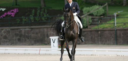 Dressurreiten: Cesar Parra wegen Tierquälerei für 15 Jahre gesperrt