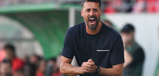 DFB-Pokal: Sandro Wagner gewinnt mit dem FC Augsburg