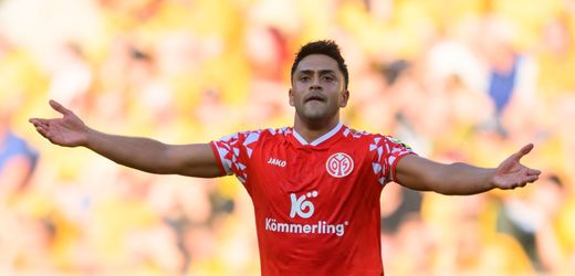 Rassismus unter deutschen Fußballfans: Das hier ist euer Problem – kümmert euch!