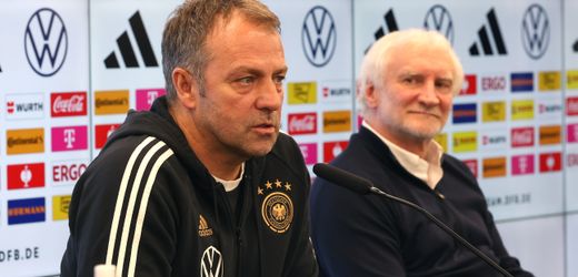 DFB-Nationalmannschaft: Rudi Völler trinkt Bier, Hansi Flick backt Apfelkuchen