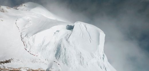 Himalaja: Bergsteiger-Drama am K2 - Leben retten oder Berg bezwingen