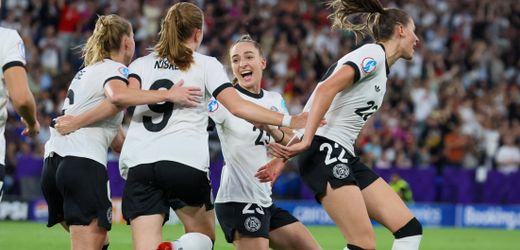 Deutschland steht nach Elfmeterschießen im EM-Halbfinale