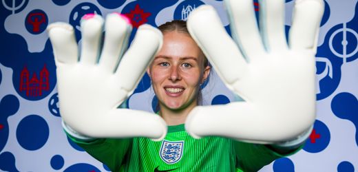 EM 2025: Hannah Hampton gewinnt mit England - trotz Sehschwäche