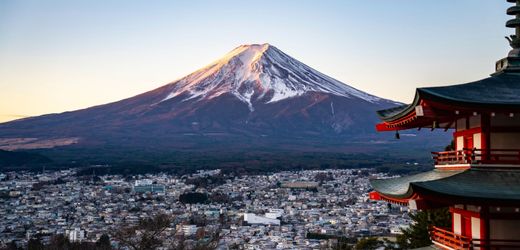 Bergsteigen in Japan: Ein 102-Jähriger erklimmt den Fuji und stellt Rekord auf