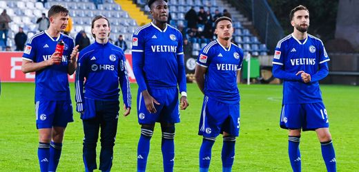 2. Fußball-Bundesliga: Schalke 04 erhält Drittliga-Lizenz nur unter Auflagen