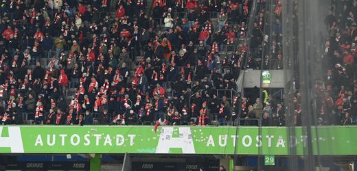 Fußball-Bundesliga: Polizei und Union-Fans liefern sich Schlägerei vor Stadion