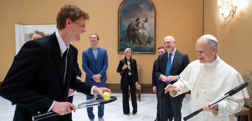 Papst Leo XIV.: Tennis-Weltranglistenerster Jannik Sinner zu Gast im Vatikan